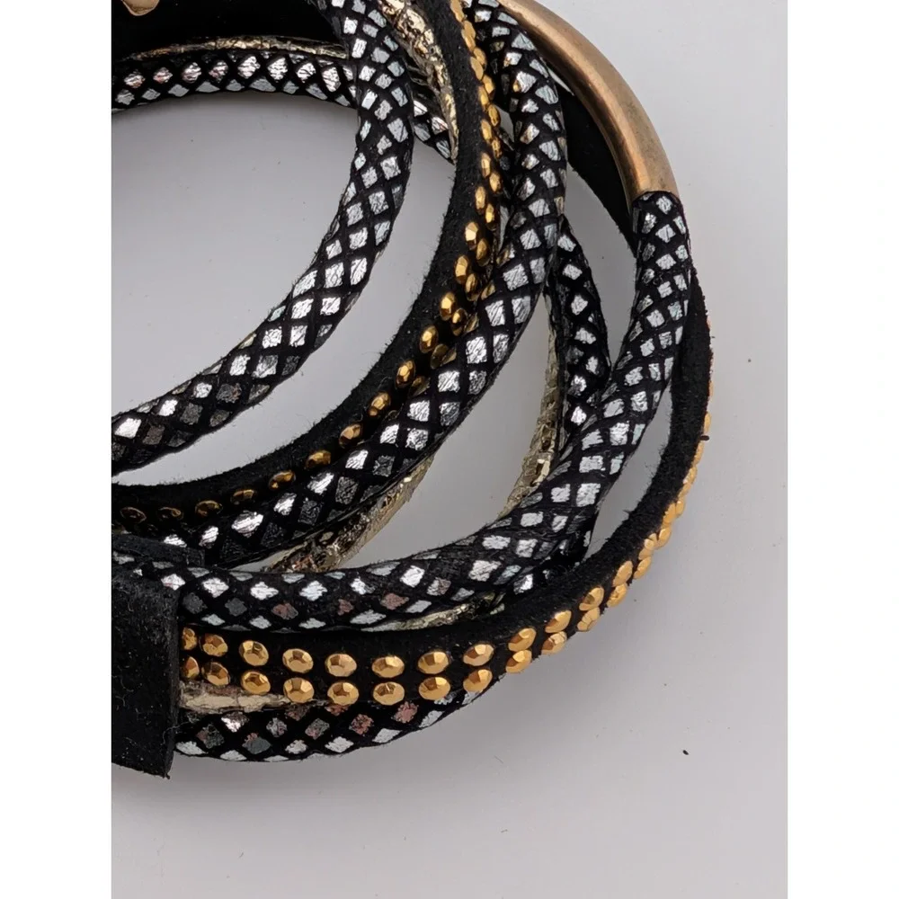 Duoya Wrap Watch Women 25mm Case Black/Gold Band Key Accent- New‎ Battery